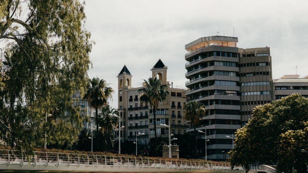 Vue sur des quartiers résidentiels de Valence et le parc du Turia