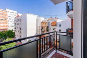 Appartement rénové 3 chambres entre Russafa et la Cité des Sciences Valence BuenApart 4